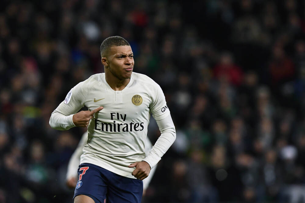 开拓者险胜凯尔特人止连败 杨瀚森命中生涯第二记三分